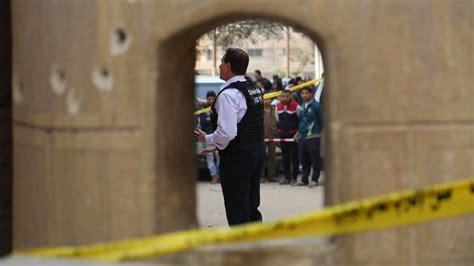 M­ı­s­ı­r­­d­a­ ­k­i­l­i­s­e­y­e­ ­s­a­l­d­ı­r­ı­:­ ­9­ ­ö­l­ü­
